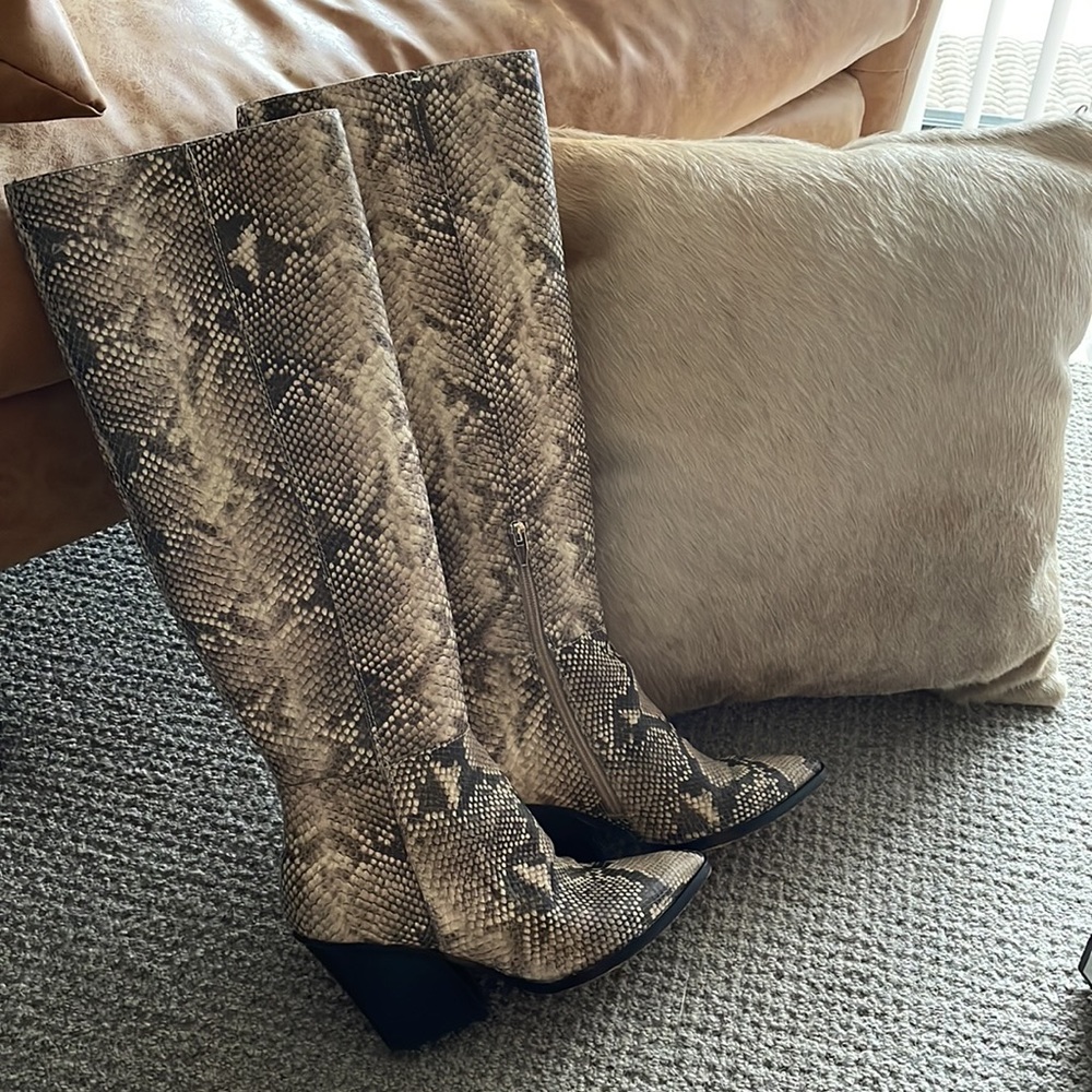Dolce Vita Black/White Snake Print Leather Isobel Boot